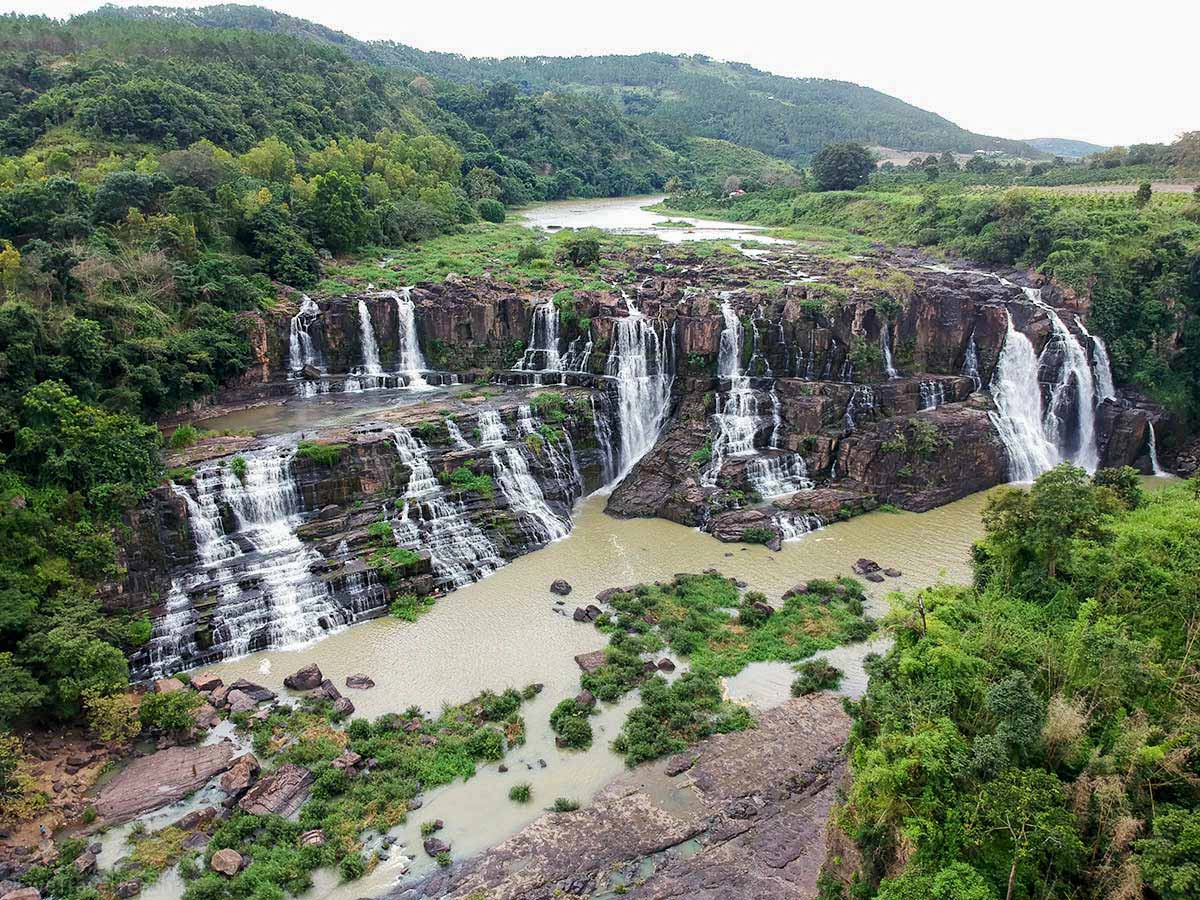 Thác Pongour nhìn từ trên cao.