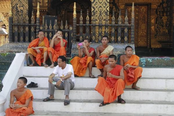 dieu-can-biet-khi-den-thanh-pho-di-san-luang-prabang-ivivu-7