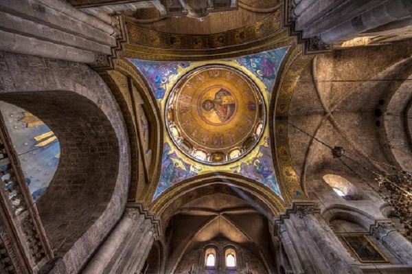 Một số công trình nổi tiếng ở Jerusalem là Vòm đá thiêng - nơi nhà tiên tri Mohammed lên thiên đàng, thánh đường Al-Aqsa, một trong những nơi được coi là thánh địa của người Hồi giáo. Ảnh: Sergio Gold. Một số công trình nổi tiếng ở Jerusalem là Vòm đá thiêng - nơi nhà tiên tri Mohammed lên thiên đàng, thánh đường Al-Aqsa, một trong những nơi được coi là thánh địa của người Hồi giáo. Ảnh: Sergio Gold.
