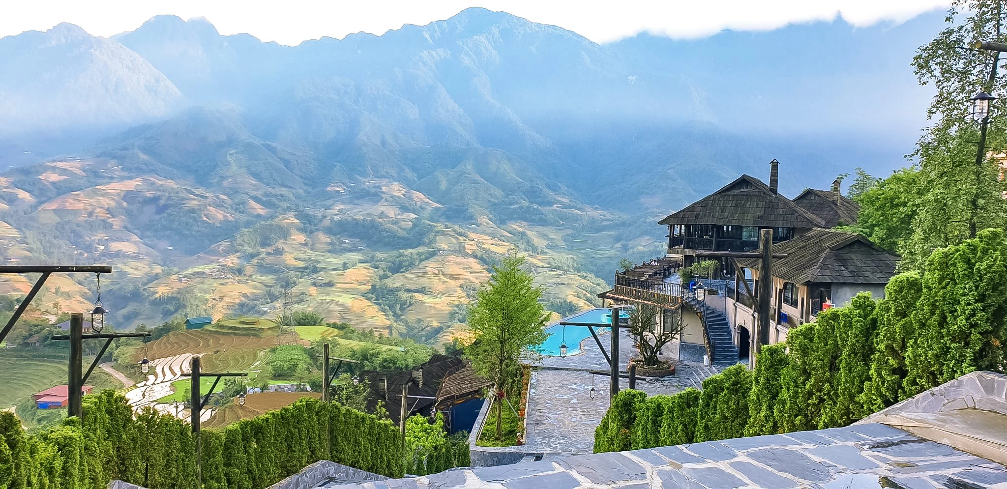 The-Mong-Village-Sapa-ivivu-1