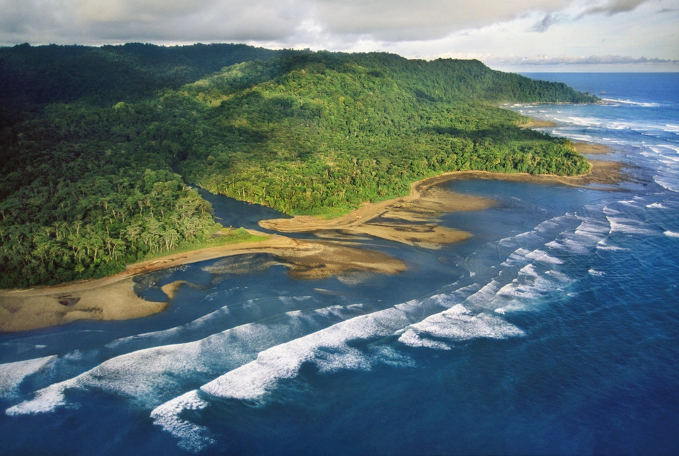 2. Osa Peninsula (Costa Rica): Khi du lịch ở bán đảo Osa Peninsula chắc chắn du khách sẽ được tận hưởng cuộc sống giữa không gian thiên nhiên tươi đẹp, không khí trong lành, thoải mái tắm biển, ngắm sao dưới bầu trời đêm trong vắt, tìm được những thú vui không hề liên quan gì đến công nghệ, bởi nơi đây không hề có Wi-fi. 2. Osa Peninsula (Costa Rica): Khi du lịch ở bán đảo Osa Peninsula chắc chắn du khách sẽ được tận hưởng cuộc sống giữa không gian thiên nhiên tươi đẹp, không khí trong lành, thoải mái tắm biển, ngắm sao dưới bầu trời đêm trong vắt, tìm được những thú vui không hề liên quan gì đến công nghệ, bởi nơi đây không hề có Wi-fi.