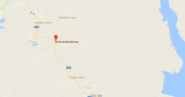 Vị trí đồi chè Cầu Đất hiển thị nằm trên quốc lộ 20, thuộc xã Trường Thọ. Nếu từ trung tâm thành phố Đà Lạt, bạn đi thẳng theo đường Trần Hưng Đạo - Hùng Vương tầm hơn 20 km. Vị trí đồi chè Cầu Đất hiển thị nằm trên quốc lộ 20, thuộc xã Trường Thọ. Nếu từ trung tâm thành phố Đà Lạt, bạn đi thẳng theo đường Trần Hưng Đạo - Hùng Vương tầm hơn 20 km.