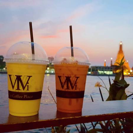 Vivi The Coffee Place đã nhận được rất nhiều lời khen ngợi đến từ các khách du lịch, vài người trong số họ thậm chí còn hào phóng cho rằng, đây chính là quán cà phê view đẹp nhất Bangkok. Ảnh: chat_parakudar