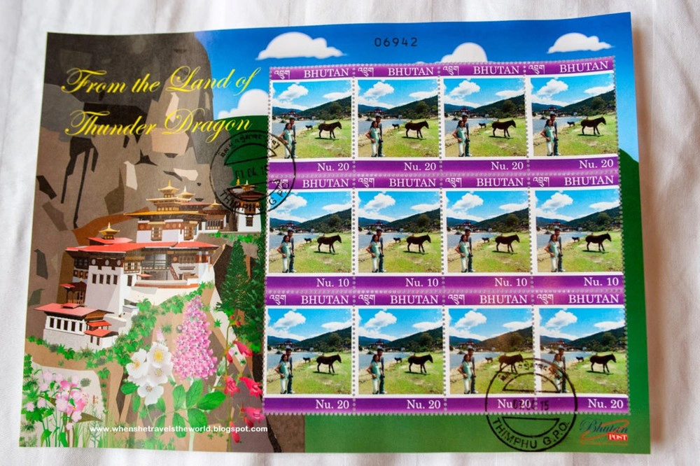 Các con tem làm từ chính hình ảnh của du khách
