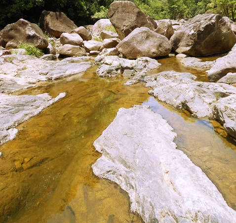den-thac-do-tranh-nang-mua-he-ivivu-13