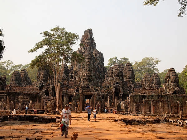 Kiến trúc của đền Bayon