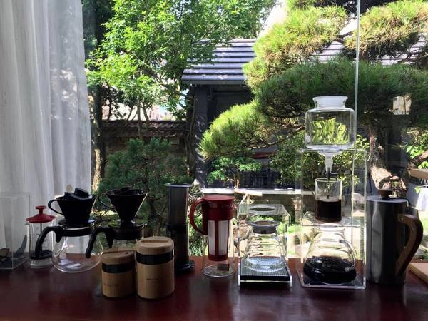 Đến với Zen Garden Coffee bạn không những tìm được một không gian tuyệt vời riêng cho mình mà còn được thưởng thức những tách cà phê sử dụng 100% cà phê Cầu Đất nổi tiếng, được chế biến theo công nghệ sạch và rang mộc. Ảnh: FB Zen Garden Coffee Đến với Zen Garden Coffee bạn không những tìm được một không gian tuyệt vời riêng cho mình mà còn được thưởng thức những tách cà phê sử dụng 100% cà phê Cầu Đất nổi tiếng, được chế biến theo công nghệ sạch và rang mộc. Ảnh: FB Zen Garden Coffee