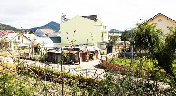 Không gian yên tĩnh xung quanh khách sạn. Không gian yên tĩnh xung quanh khách sạn.