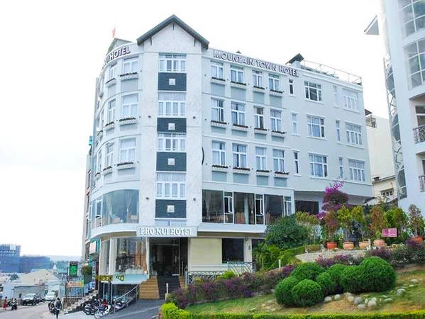 Khách sạn Phố Núi nằm ngay chợ Đà Lạt