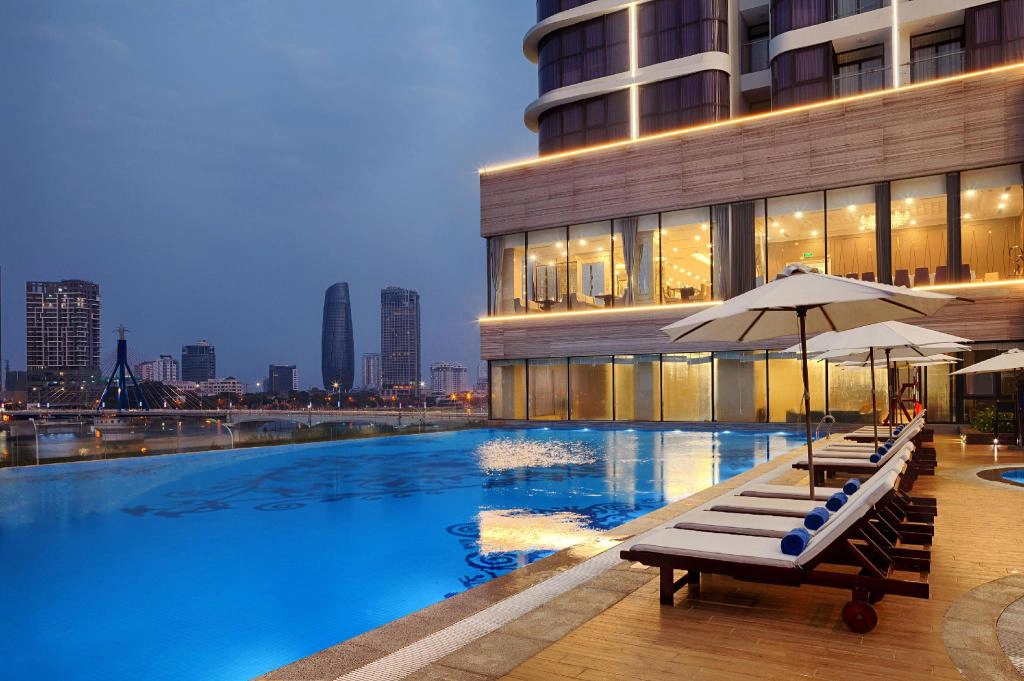 Melia-Vinpearl-Đà- Nẵng- Riverfront-ivivu