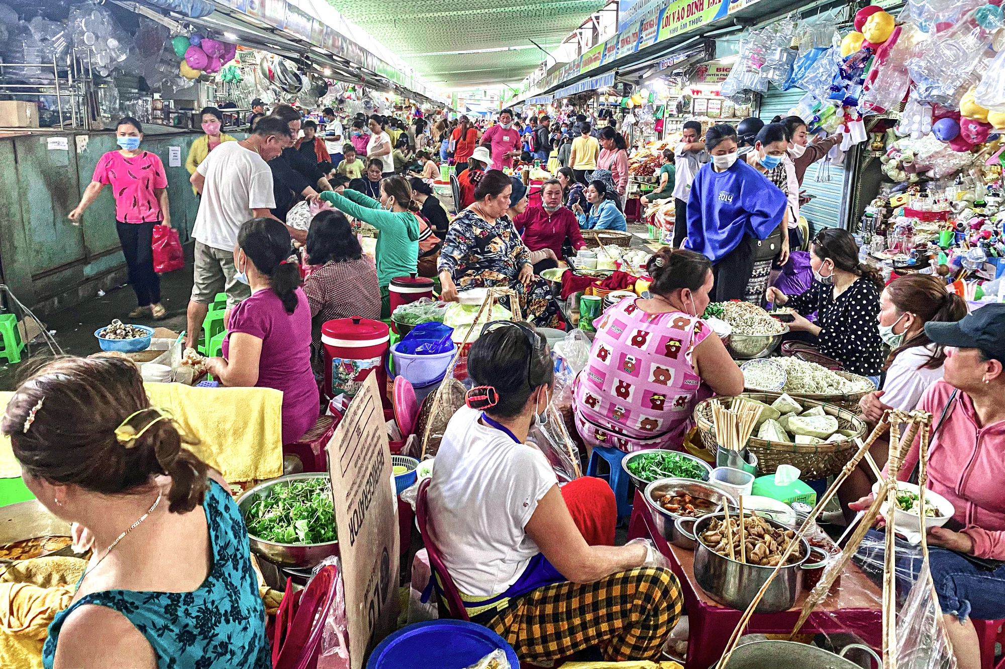 Chợ Cồn, Đà Nẵng. Ảnh: danviet