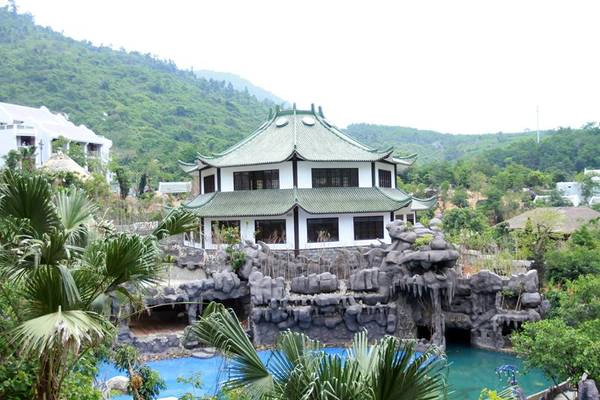 cong-vien-suoi-khoang-nong-than-tai-da-nang-ivivu-5