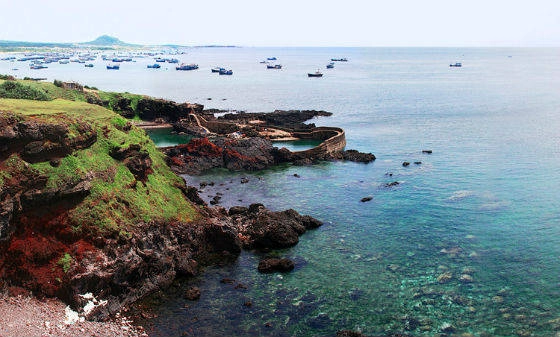 Đảo Phú Quý là một điểm đến còn khá hoang sơ trong bản đồ du lịch Việt. Ảnh: Duviet