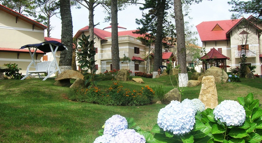 du-lich-dip-29-nho-check-in-o-khach-san-resort-sang-chanh-nay-cho-bang-ban-bang-be-nhe-ivivu-6