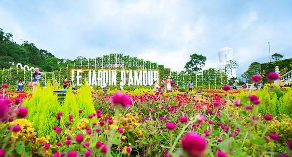 Vườn hoa Le Jardin D'Amour. Ảnh: lendang Vườn hoa Le Jardin D'Amour. Ảnh: lendang
