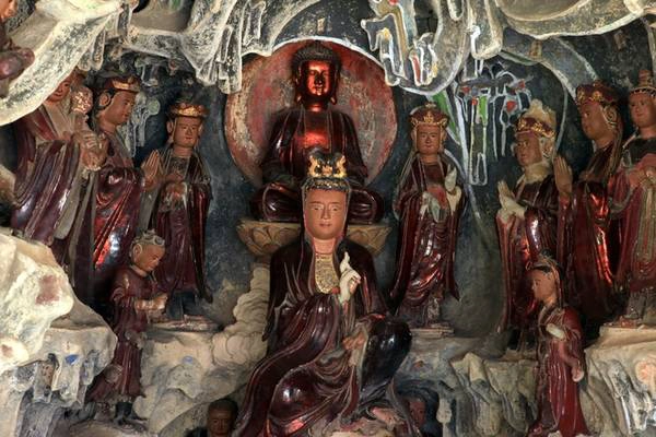 Động Quán Âm Nam Hải. Đây là một bức tượng thuộc loại quý hiếm, ít thấy trong các chùa ở miền Bắc cũng như cả nước. Động Quán Âm Nam Hải. Đây là một bức tượng thuộc loại quý hiếm, ít thấy trong các chùa ở miền Bắc cũng như cả nước.