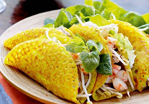 Những chiếc bánh xèo giòn rụm, vàng ươm, hấp dẫn. Ảnh: lambanh365 Những chiếc bánh xèo giòn rụm, vàng ươm, hấp dẫn. Ảnh: lambanh365