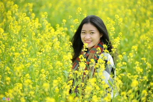 Chi phí để lội xuống ruộng là 10.000-20.000 đồng tuỳ vào diện tích và độ đẹp của hoa. Chi phí để lội xuống ruộng là 10.000-20.000 đồng tuỳ vào diện tích và độ đẹp của hoa.