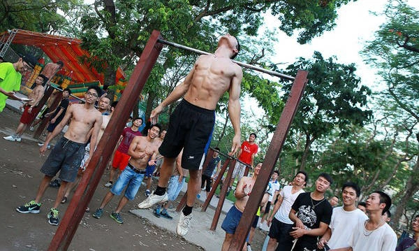 Du lich Ha Noi - Biểu diễn Street Workout