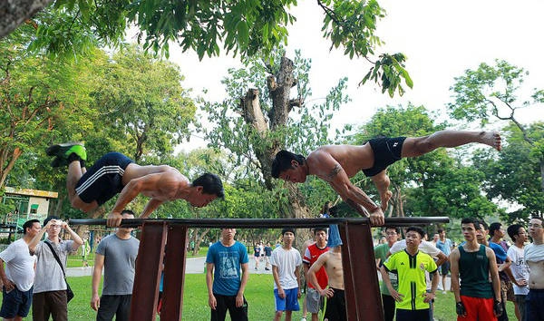 Du lich Ha Noi - Biểu diễn Street Workout