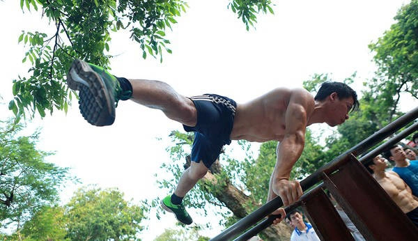 Du lich Ha Noi - Biểu diễn Street Workout