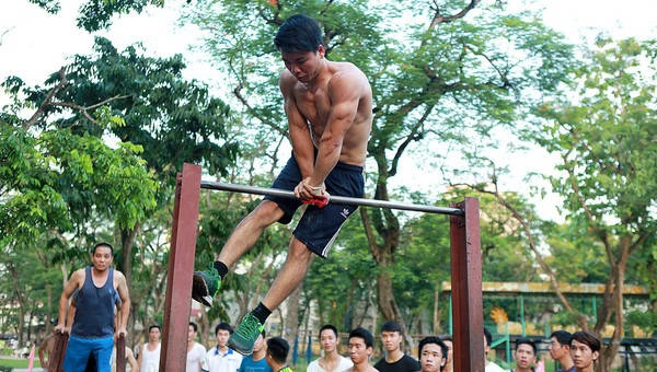 Du lich Ha Noi - Biểu diễn Street Workout