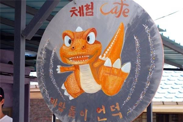 Những quán cà phê, quán ăn cũng cực kì đáng yêu. (Ảnh: Trip Zilla) Những quán cà phê, quán ăn cũng cực kì đáng yêu. (Ảnh: Trip Zilla)