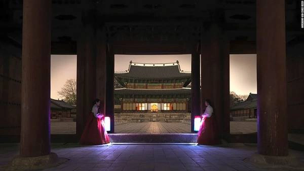 <strong>Changdeokgung: </strong>Là cung điện cổ thứ hai Hàn Quốc, Changdeokgung nằm ở Jongno-gu, Seoul với những góc chụp tuyệt đẹp.