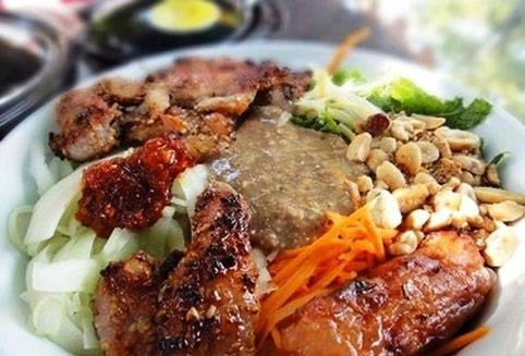 Bún thịt nướng. Bún thịt nướng.