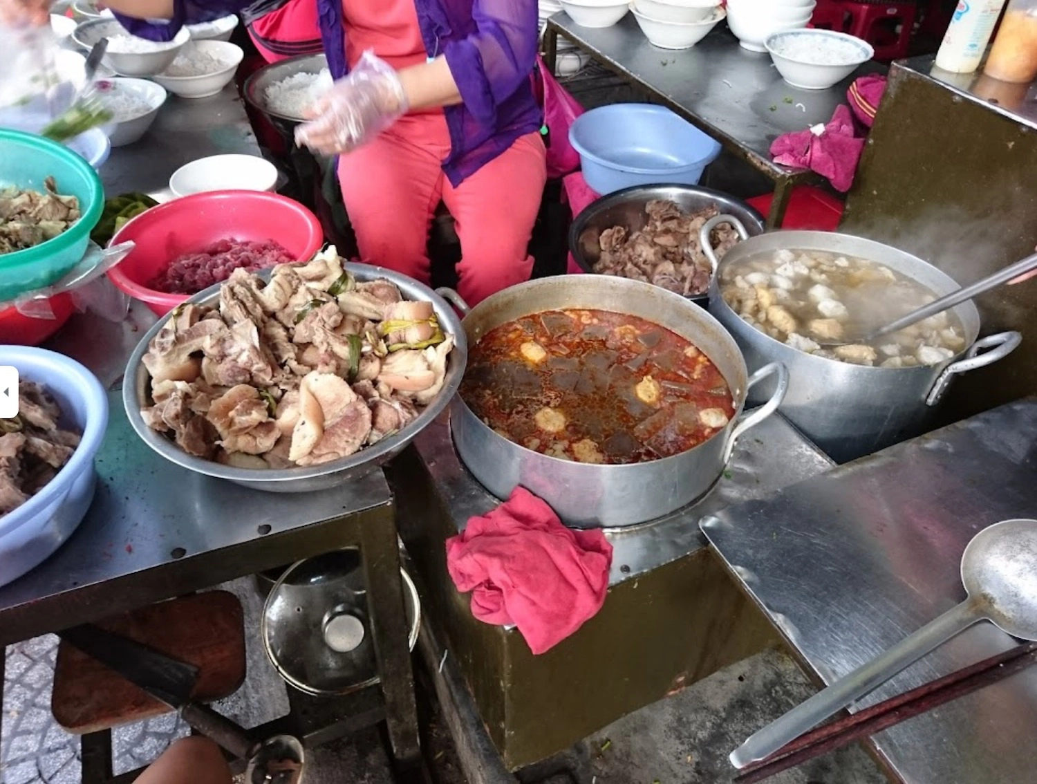 bún-bò-huế-bà-Tuyết-ivivu-1