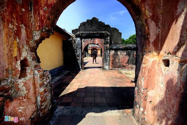 Kinh-thanh-Hue-nhin-tu-camera-bay-ivivu-11