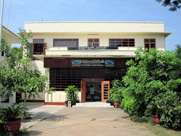 Bảo tàng Dinosaur nhìn từ bên ngoài. Ảnh: travelblog.org Bảo tàng Dinosaur nhìn từ bên ngoài. Ảnh: travelblog.org