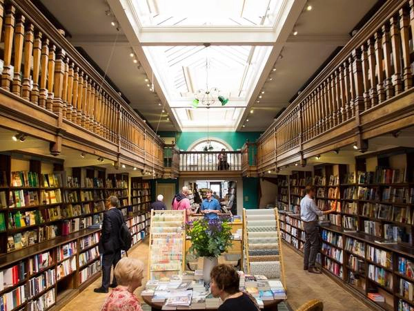 Du lich London - Phía bên trong của Daunt Books