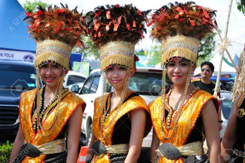 Lễ hội thổ dân ở Malaysia. Ảnh: Kadazan