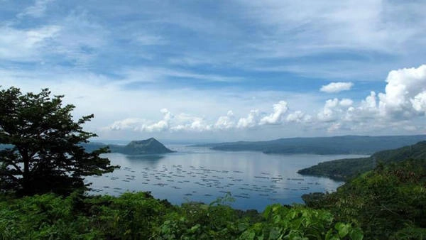 Du lịch Philippines - Núi lửa Taal - iVIVU.com