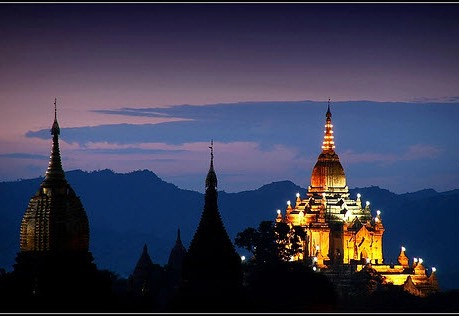 Chùa vàng ở Myanmar