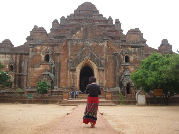 Không gian Myanmar thanh bình và cổ kính