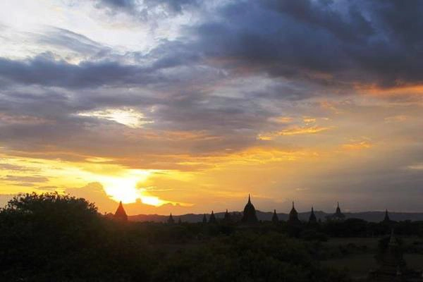 Du lịch Myanmar - Bagan chiều hoàng hôn - iVIVU.com