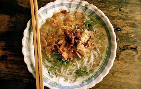 Du khách có thể dễ dàng thưởng thức món mì Shan ở bất cứ đâu trong chuyến du lịch Myammar. Du khách có thể dễ dàng thưởng thức món mì Shan ở bất cứ đâu trong chuyến du lịch Myammar.