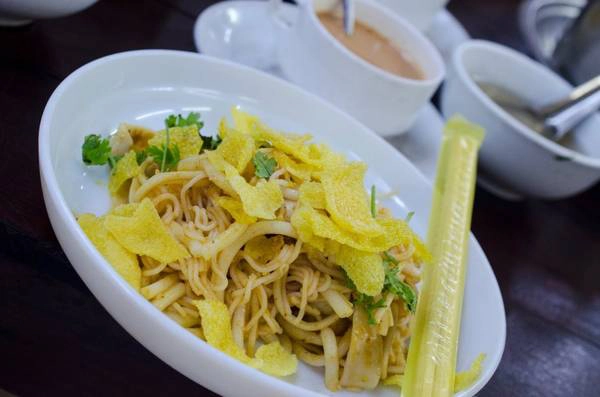 Món mỳ Nangyi thoke thơm ngon. Món mỳ Nangyi thoke thơm ngon.