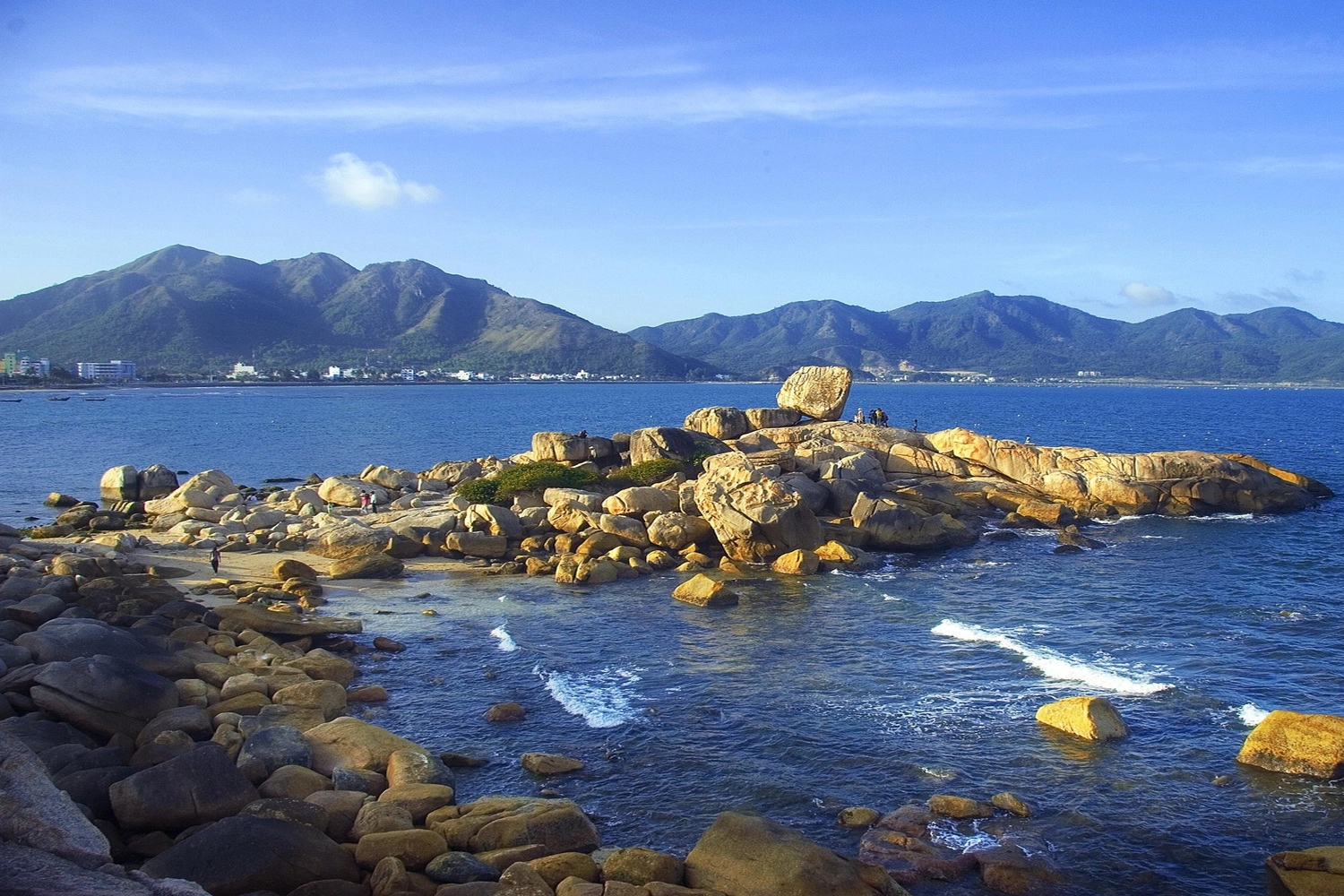 hon-chong-hon-vo-nha-trang-ivivu