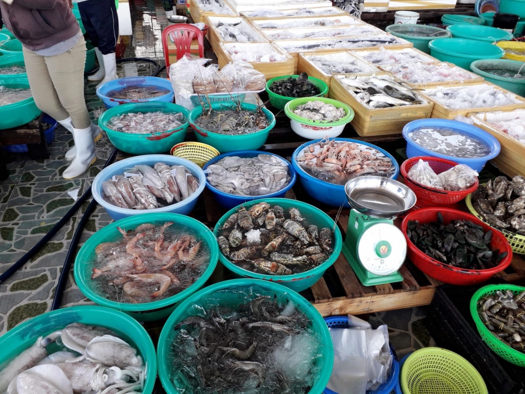 Chợ- Đầm- Nha- Trang-ivivu-2