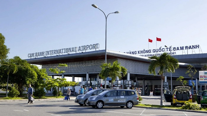 Cảng -hàng -không -quốc- tế -Cam- Ranh-ivivu-1
