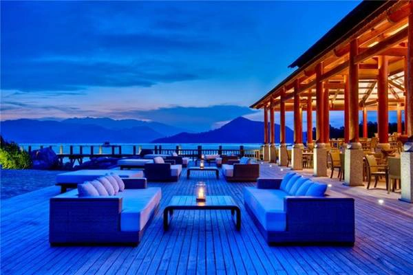 nha-trang-mien-thuy-duong-cat-trang-ivivu-1