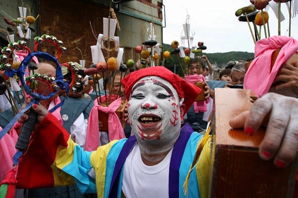 Lễ hội cười Warai Matsuri