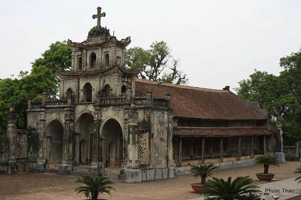 du-lich-ninh-binh-thuong-ngoan-10-diem-den-non-nuoc-huu-tinh-nhat-troi-nam-ivivu-7