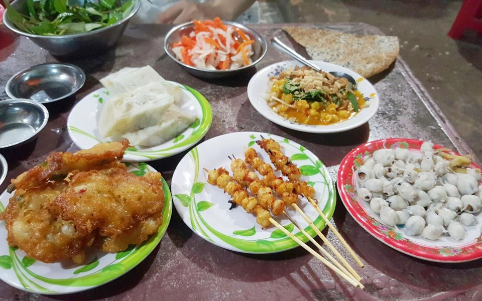 Các món răng mực hấp dẫn. Ảnh: Foody.