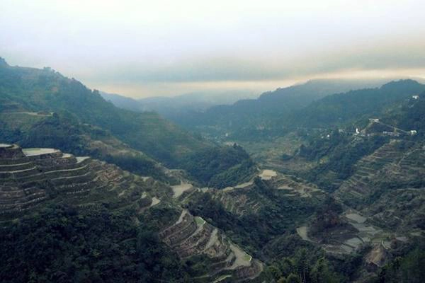5 khu ruộng bậc thang được UNESCO bảo vệ bao gồm Nagacadan gần thị trấn Kiangan, Hungduan, Mayoyao, Bangaan và Batad. 5 khu ruộng bậc thang được UNESCO bảo vệ bao gồm Nagacadan gần thị trấn Kiangan, Hungduan, Mayoyao, Bangaan và Batad.