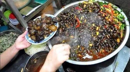 Trời Quảng Ngãi trở gió hơi lành lạnh một chút mà được ăn ốc hút thì còn gì bằng. (Nguồn: Internet) Trời Quảng Ngãi trở gió hơi lành lạnh một chút mà được ăn ốc hút thì còn gì bằng. (Nguồn: Internet)