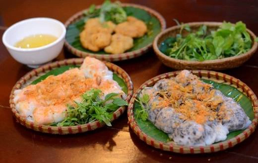 Bánh cuốn chả mực - sự kết hợp hoàn hảo giữa bánh cuốn thuần túy và chả mực Hạ Long ngon nổi tiếng. (Ảnh: Internet) Bánh cuốn chả mực - sự kết hợp hoàn hảo giữa bánh cuốn thuần túy và chả mực Hạ Long ngon nổi tiếng. (Ảnh: Internet)